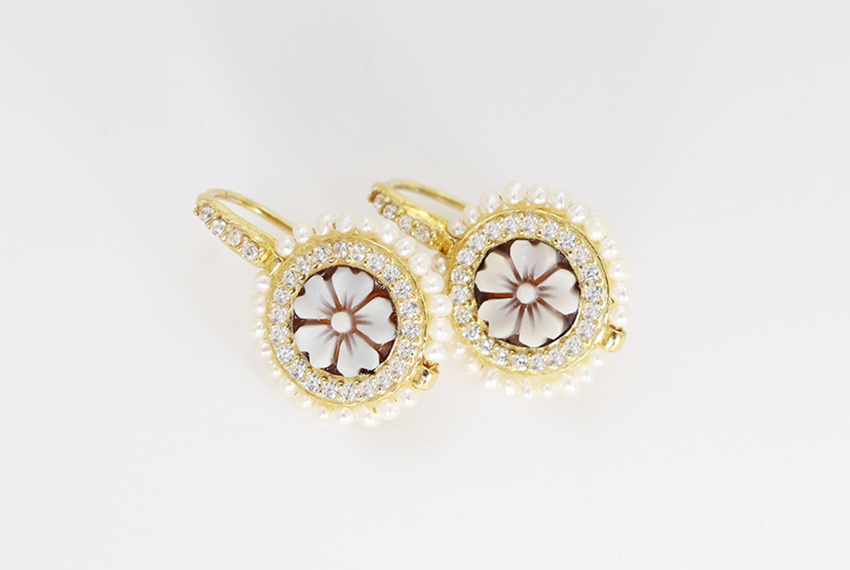 ORECCHINI SARDONICA 8MM PERLINE ARGENTO DORATO CON ZIRCONI-0